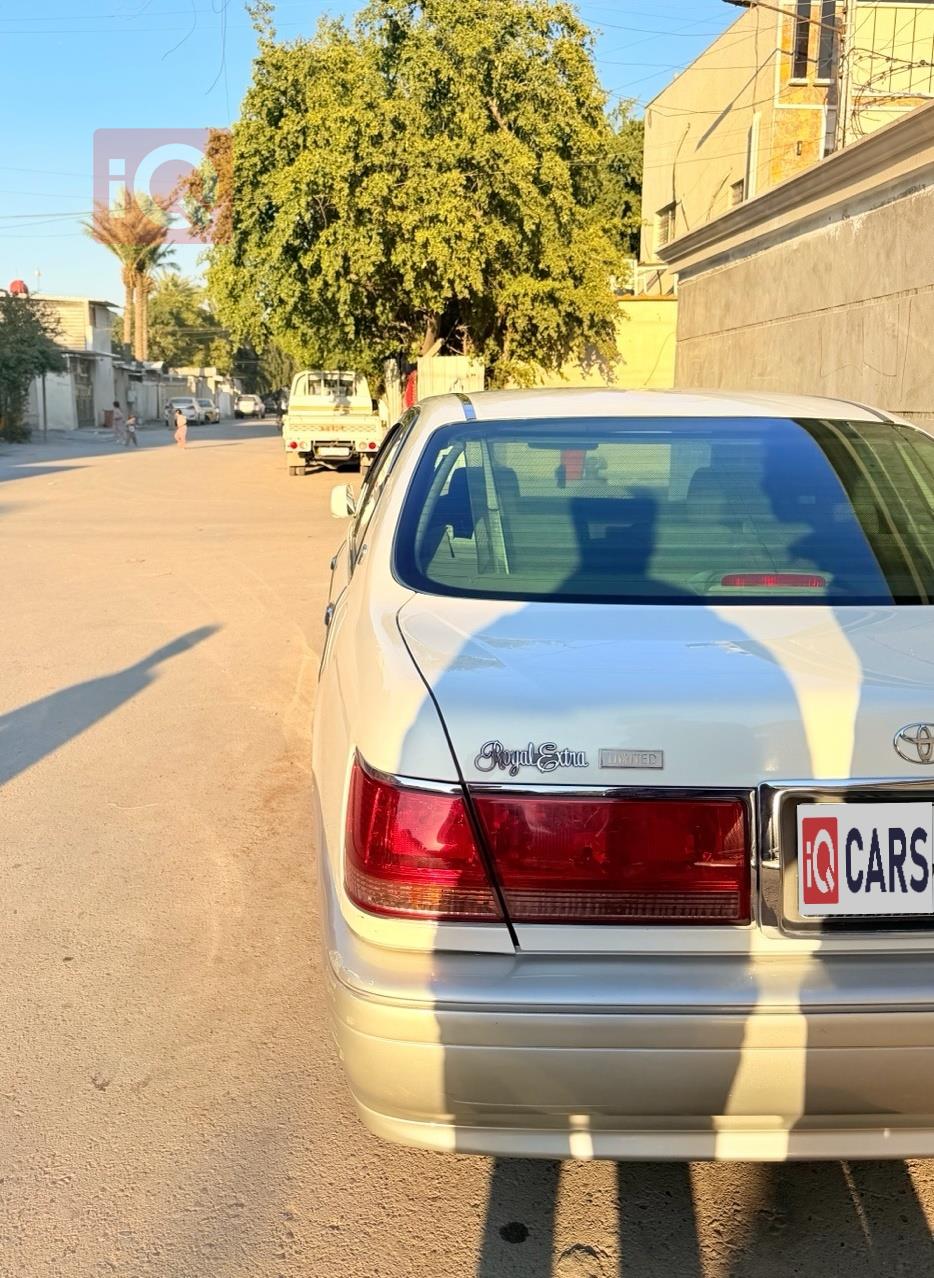 تويوتا كراون